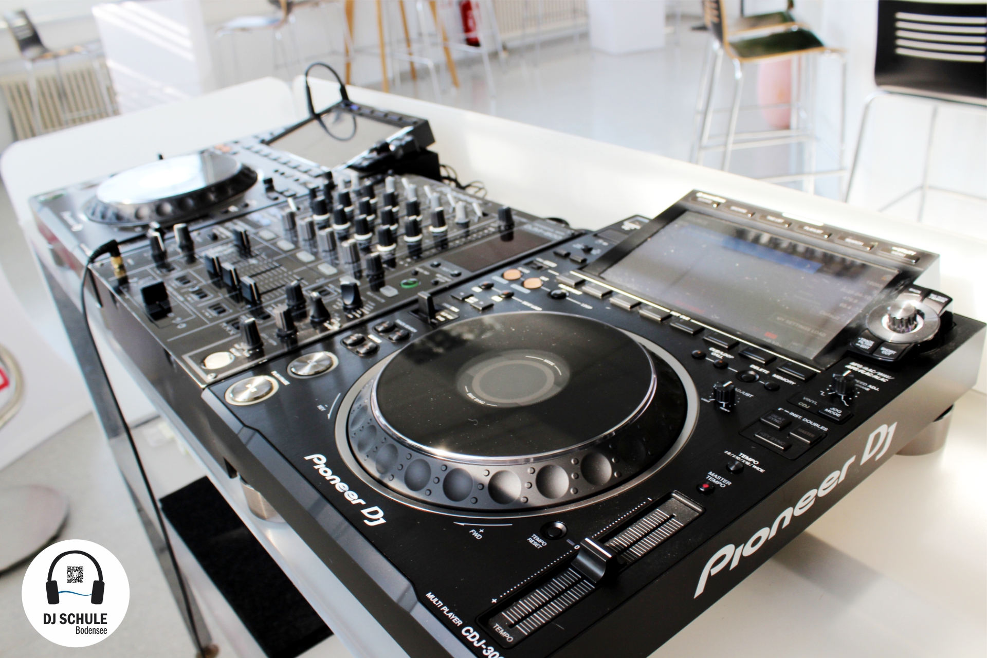 Pioneer DJ 3000